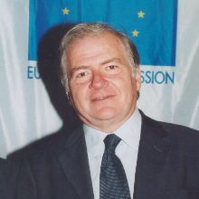 Parliamo di contenuti e non di contenitori di Carlo Costalli